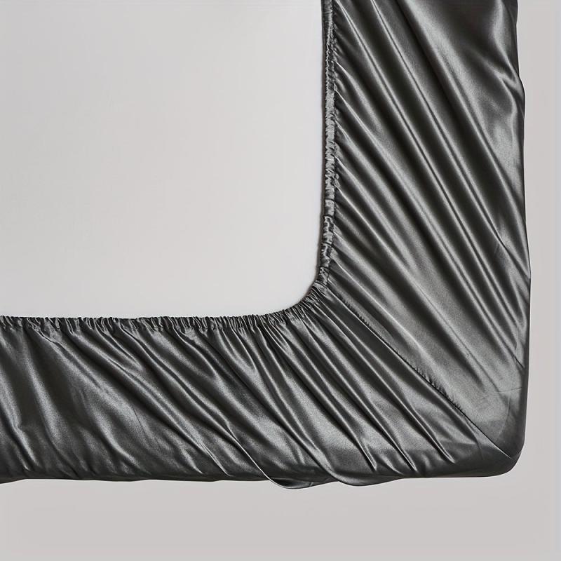 Soft Satin Fitted Sheet for Bedroom Comfort
