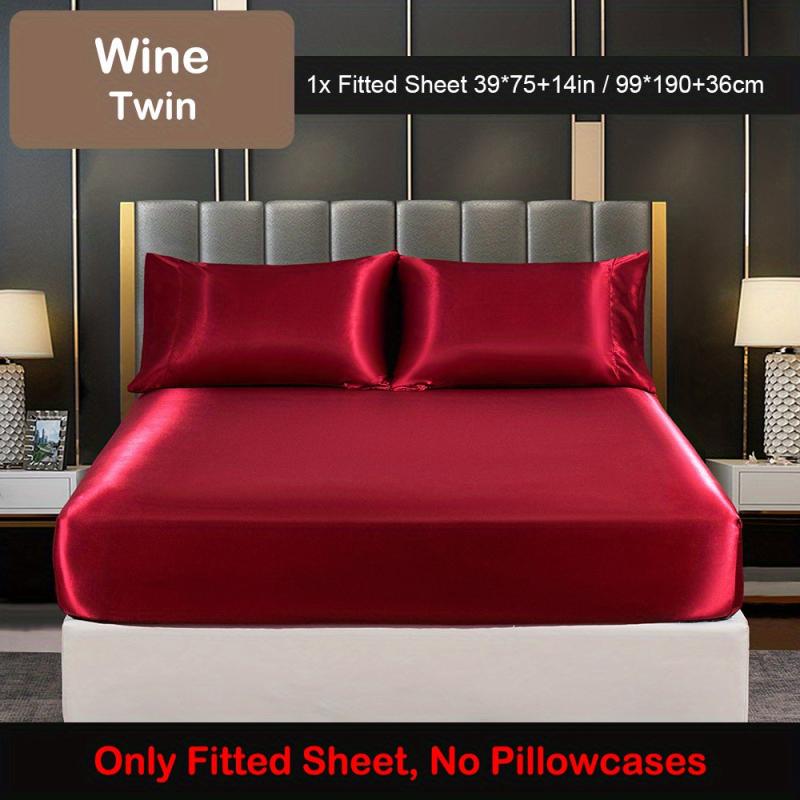 Soft Satin Fitted Sheet for Bedroom Comfort
