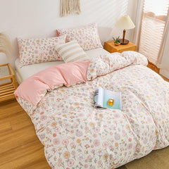 Stylish Floral Duvet Cover Set with Pillowcases for a Cozy Bedroom
