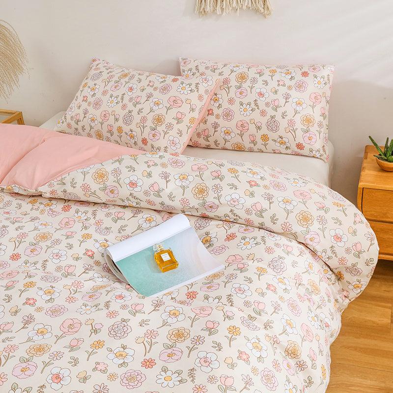 Stylish Floral Duvet Cover Set with Pillowcases for a Cozy Bedroom