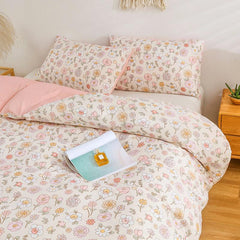 Stylish Floral Duvet Cover Set with Pillowcases for a Cozy Bedroom