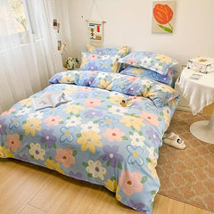 Polyester Flower Print Duvet Cover Set - Soft and Comfortable Bedding Set