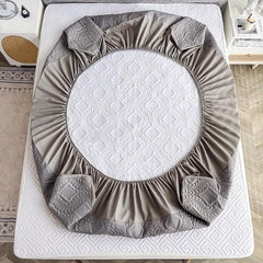 Embossed Fitted Sheet Soft Comfortable Solid Quilted Mattress Protector