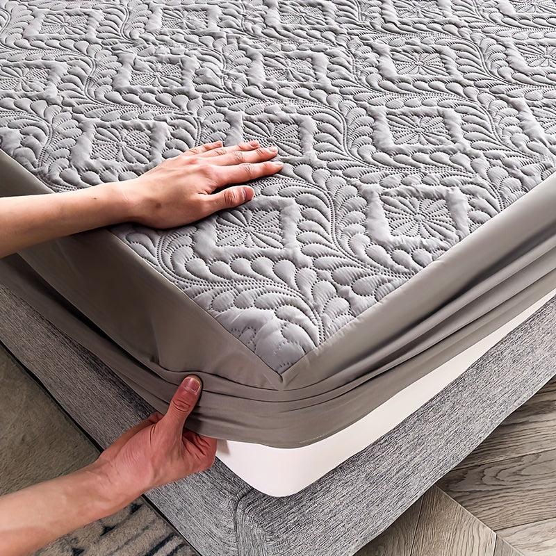 Embossed Fitted Sheet Soft Comfortable Solid Quilted Mattress Protector