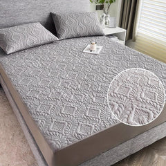 Embossed Fitted Sheet Soft Comfortable Solid Quilted Mattress Protector