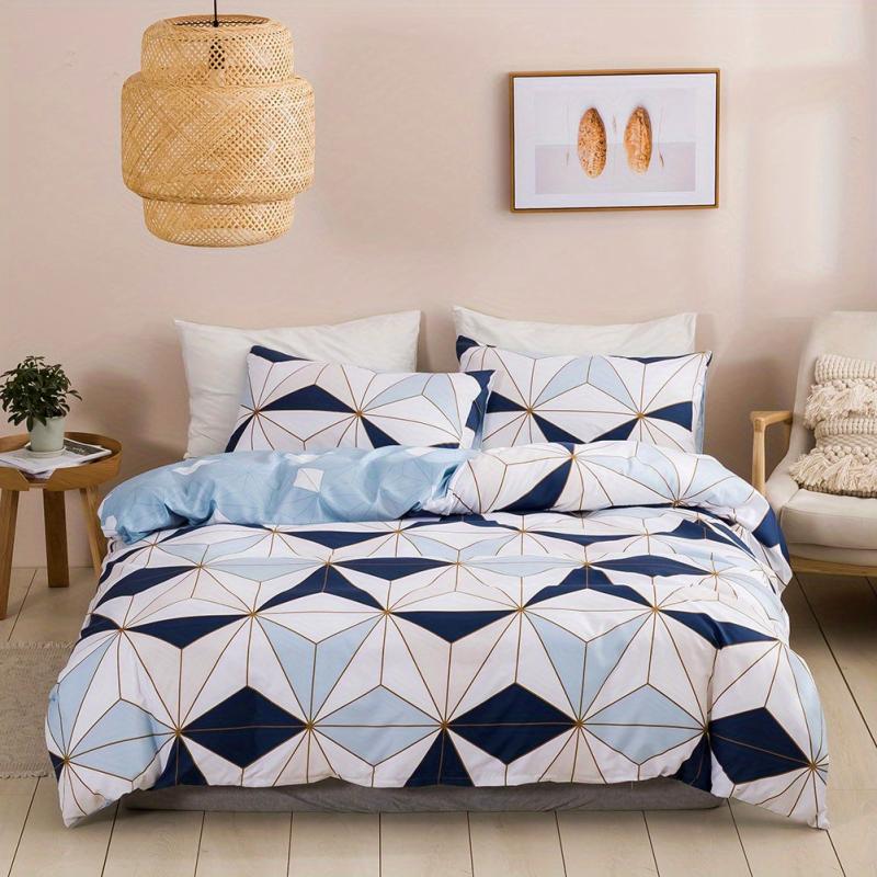 Plaid Duvet Cover Set with Geometric Pattern - Bedroom and Dorm Room Decor