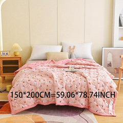 Soft Summer Quilt Skin Friendly Bedding for Bedroom and Guest Room