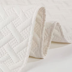Soft Solid Bedspread for Bedroom and Dorm Room Decor