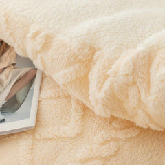 Taffeta Down Comforter Insert All Season Ultra Soft Breathable Duvet