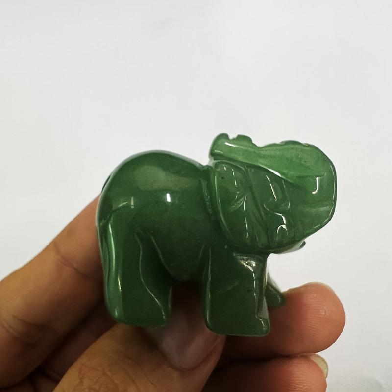 Green Aventurine Jade Elephant Statue Natural Crystal Artware Decoration
