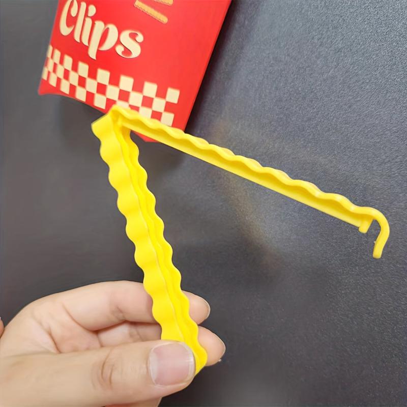 Cartoon Sealing Clip Magnetic Food Preservation Tool