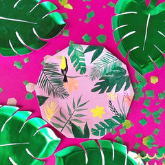8pcs Hawaiian Leaf Pattern Paper Plates for Weddings Birthdays Summer Parties