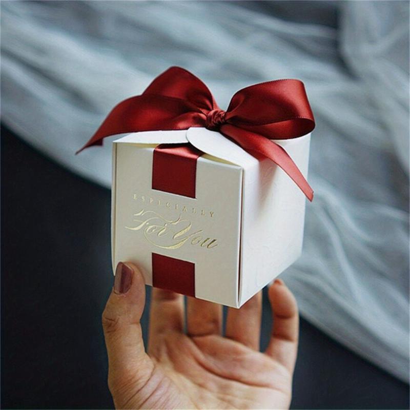50pcs Wedding Favors Souvenirs Candy Boxes with Ribbon for Events