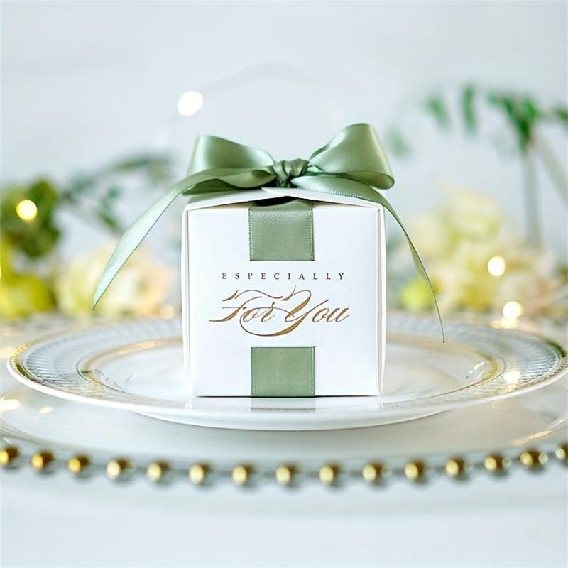 50pcs Wedding Favors Souvenirs Candy Boxes with Ribbon for Events
