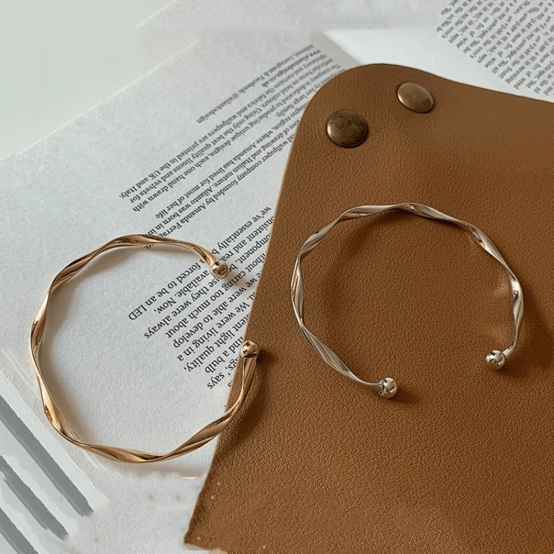 Wave Pattern Open Bracelet Light Personalized