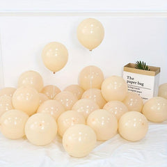 Jungle Balloon Chain with Leaf Decoration and Latex Sequins