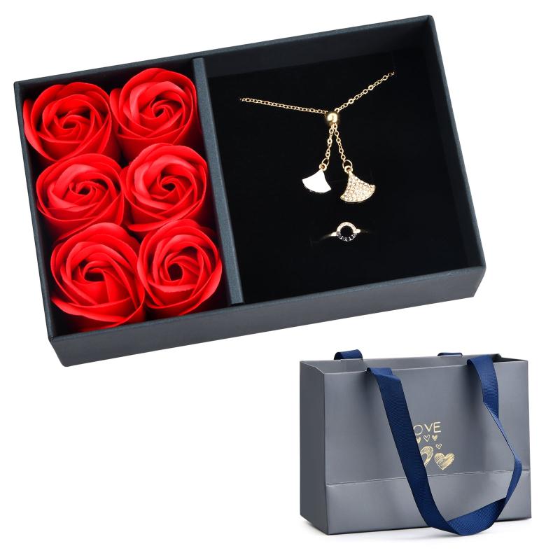 Eternal Rose Jewelry Box Necklace with Artificial Flowers