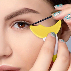 Eyeliner Eyeshadow Stencils Mascara Shield Grooming Comb Tool