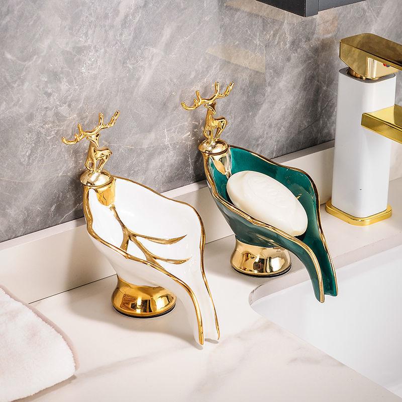 Leaf Shaped Soap Box With Deer Decoration Self Draining Soap Dish