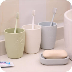 1pc Unbreakable Reusable Plastic Toothbrush Cup
