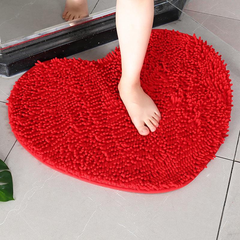 Soft Chenille Heart Shaped Door Mat Non Slip Bath Rug for Home Decor