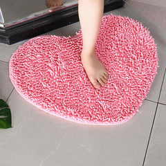 Soft Chenille Heart Shaped Door Mat Non Slip Bath Rug for Home Decor
