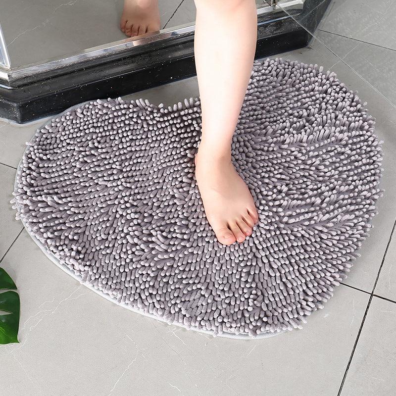 Soft Chenille Heart Shaped Door Mat Non Slip Bath Rug for Home Decor