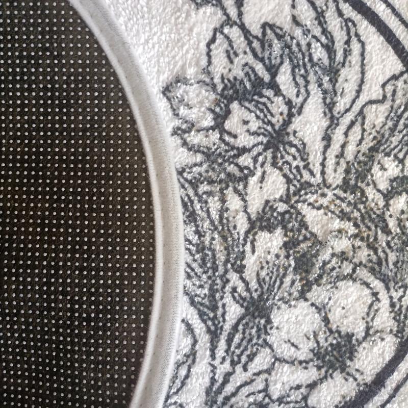 Soft Non-slip Bathroom Carpet Floral Pattern Oval Floor Mat