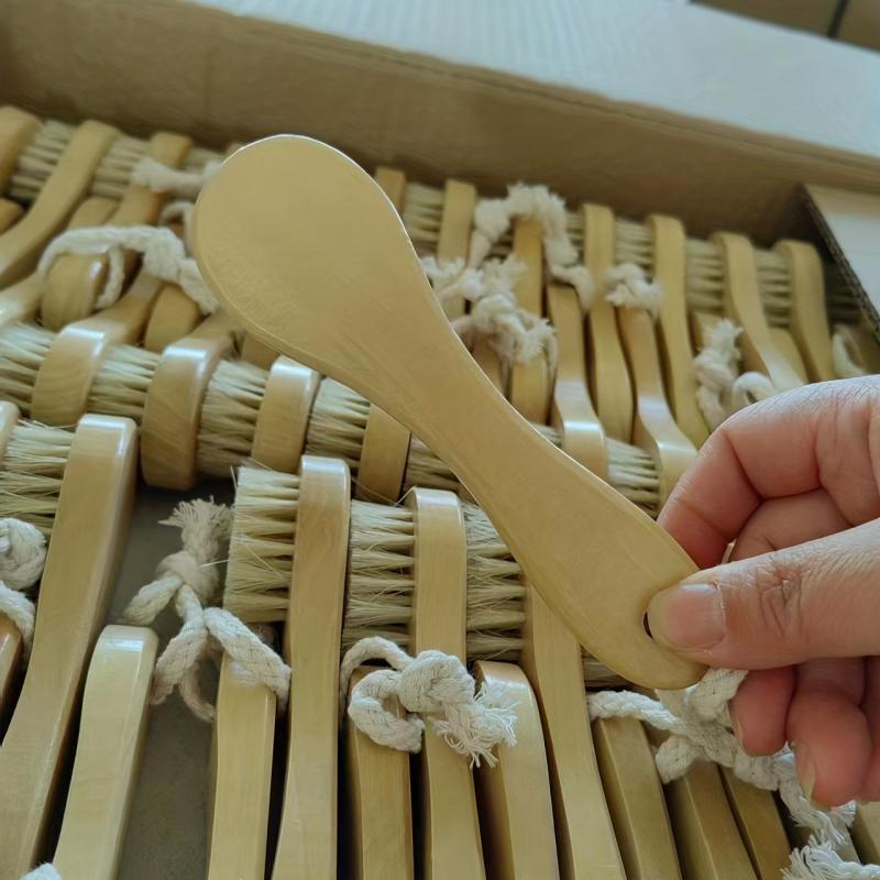 Natural Wooden Exfoliating Brush for Skin Cleansing