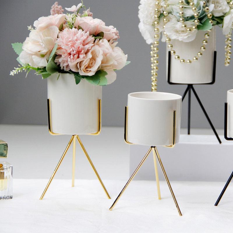 Mini Modern Desktop Ceramic Vase with Tripod Stand