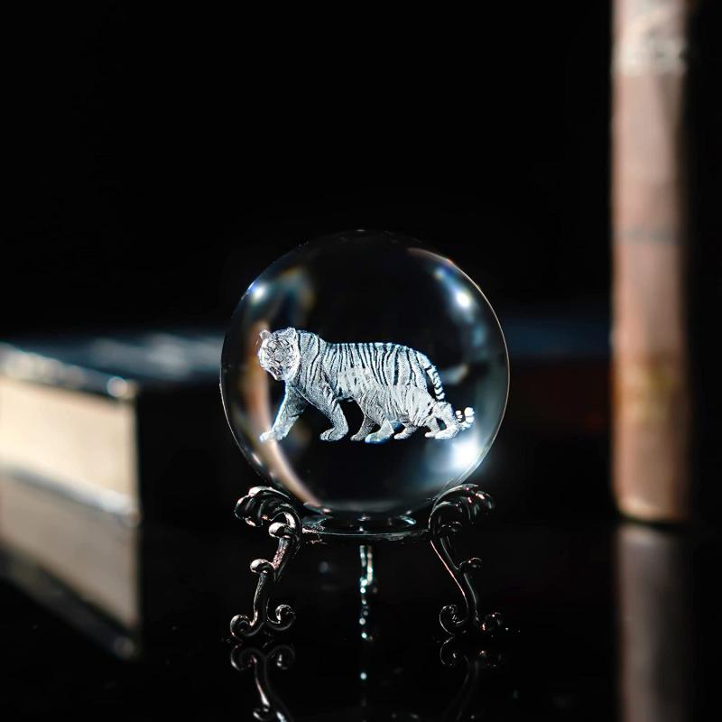 3D Crystal Ball Glass Laser Engraving Mother Son Tigers Ball With Stand