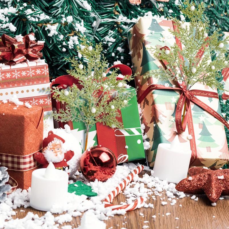4pcs Christmas Artificial Berries Pine Branches Faux Cedar Picks