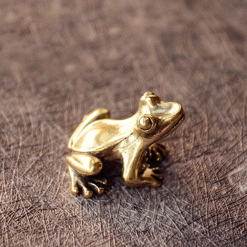 Retro Copper Frog Figurine Desktop Ornament and Tea Pet Decor