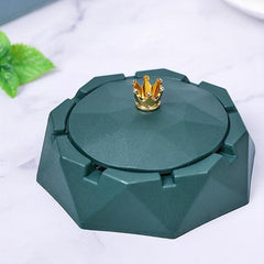 Crown Decor Windproof Round Ashtray With Rotating Lid