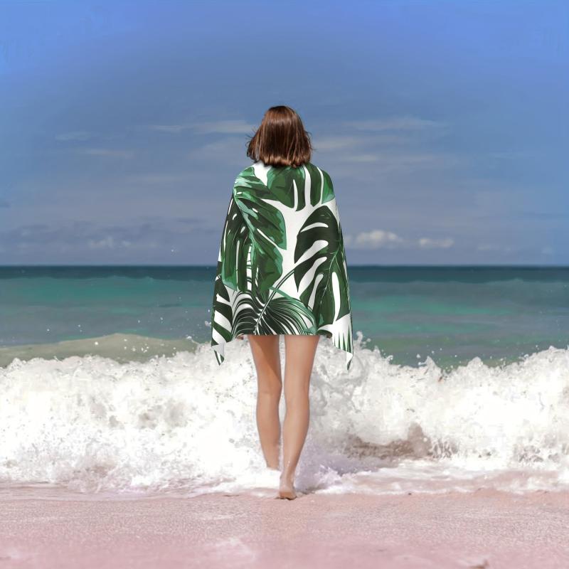 Green Leaves Pattern Beach Towel Lightweight Windproof Sunscreen & Absorbent