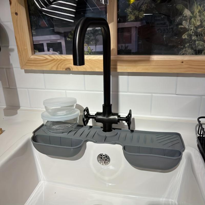 Adjustable Silicone Splash Guard for Kitchen and Bathroom Sinks
