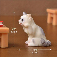 2pcs Mini Resin Cat Figurines For Home Desk Decoration