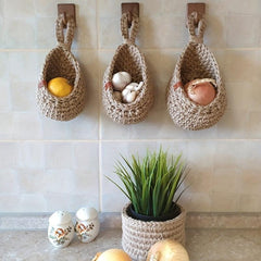 1pc Wall Mounted Fruit Basket Vegetable Storage Pocket Hanging Basket