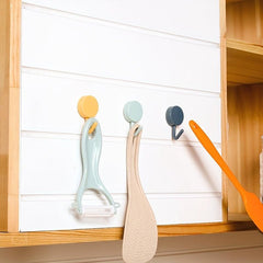 5pcs Random Sticky Hooks Punch Wall Hook Adhesive Strong Load-bearing