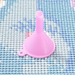 1PC Mini Plastic Funnel Diamond Painting Tools Storage Box Bottle Subpackage