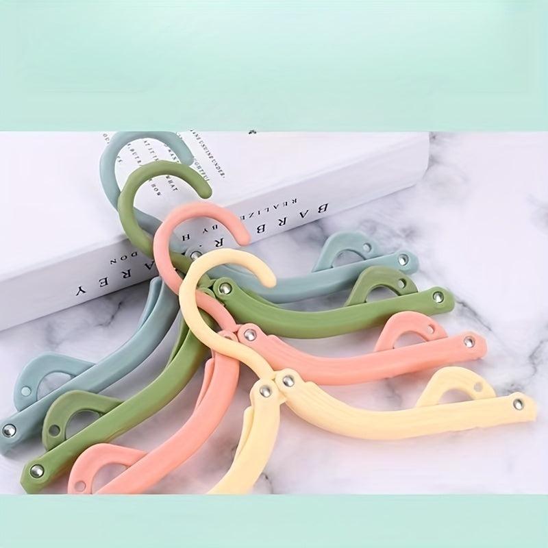 5pcs Foldable Plastic Clothes Hangers Non-slip Grooves Durable Traceless Racks