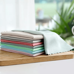 Fish Scale Glass Cleaning Cloth 9.8x9.8in Absorbent and Polishing