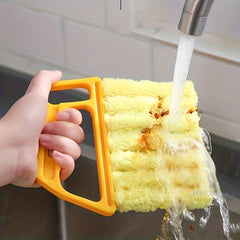 Blinds Cleaning Brush Handheld Dust Remover with 7 Microfiber Sleeves