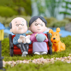 Realistic Old Couple Statue Set for Garden and Home Decor