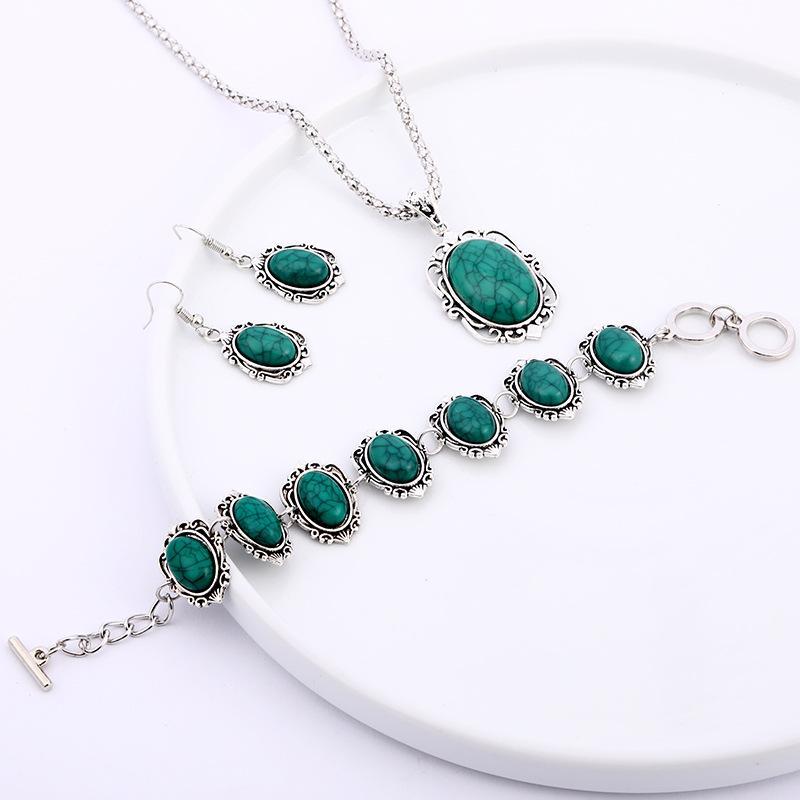 Bohemian Turquoise Jewelry Set - Necklace, Bracelet, Earrings