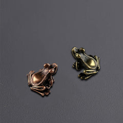 1pc Frog Ornament Mini Incense Seat Desk Tea Pet Tea Ceremony Ornament