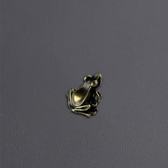 1pc Frog Ornament Mini Incense Seat Desk Tea Pet Tea Ceremony Ornament