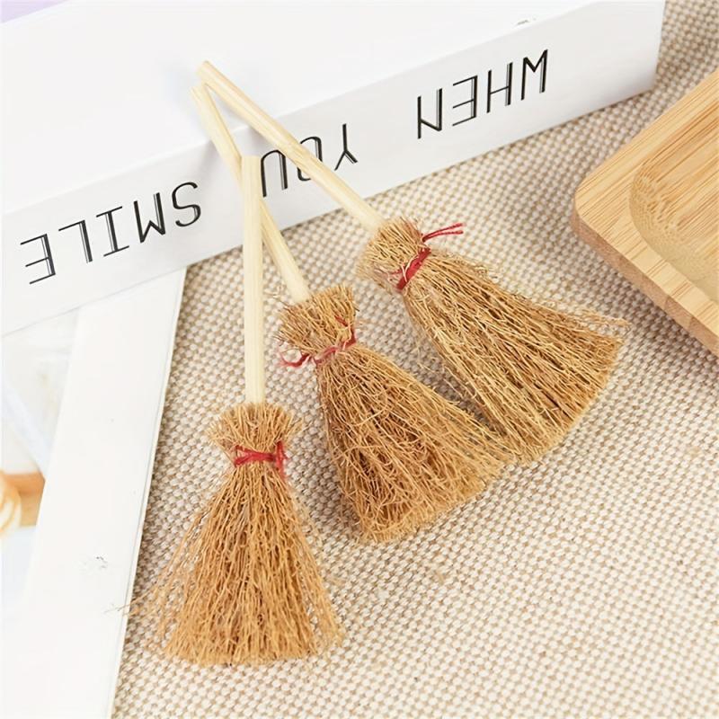 10pcs Mini Witch Broom Straws for Halloween Decorations DIY Costumes Dollhouses