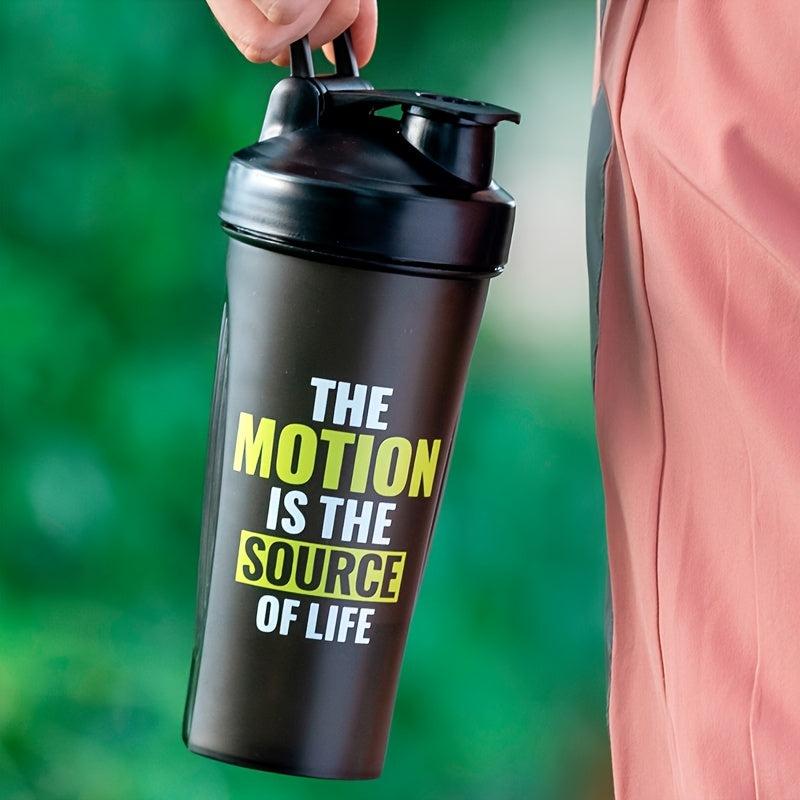 Large Capacity Protein Shaker Bottle 600ml 20oz with Stirring Balls and Straw