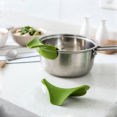 Anti-spill Silicone Soup Funnel for Pots and Bowls